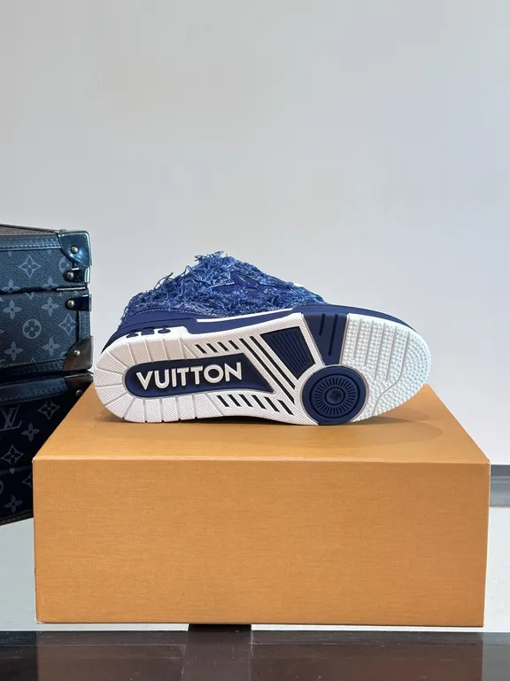 Louis Vuitton Shoe 